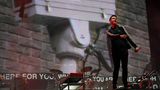 Dan Smith 2017 bei einem Auftritt auf einem Festival
