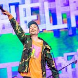 Dan Smith bei einem Konzert