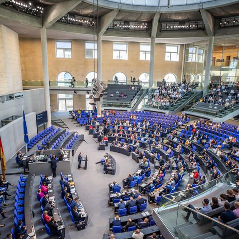 Für die letzte Abstimmung vor der Sommerpause waren zu wenige Abgeordnete vor Ort – dementsprechend konnte die Abstimmung nicht stattfinden.