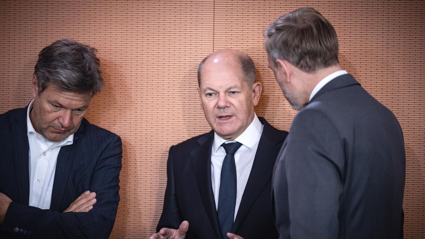 Die Ampel-Koalition schwächelt: Robert Habeck, Olaf Scholz und Christian Lindner