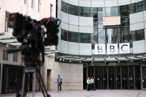 Der Eingang der BBC