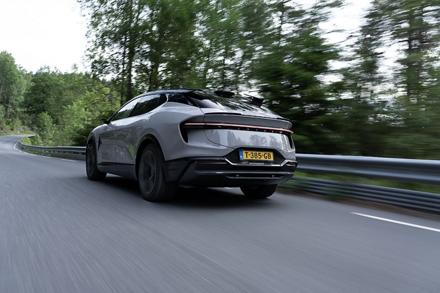 Lotus Eletre S