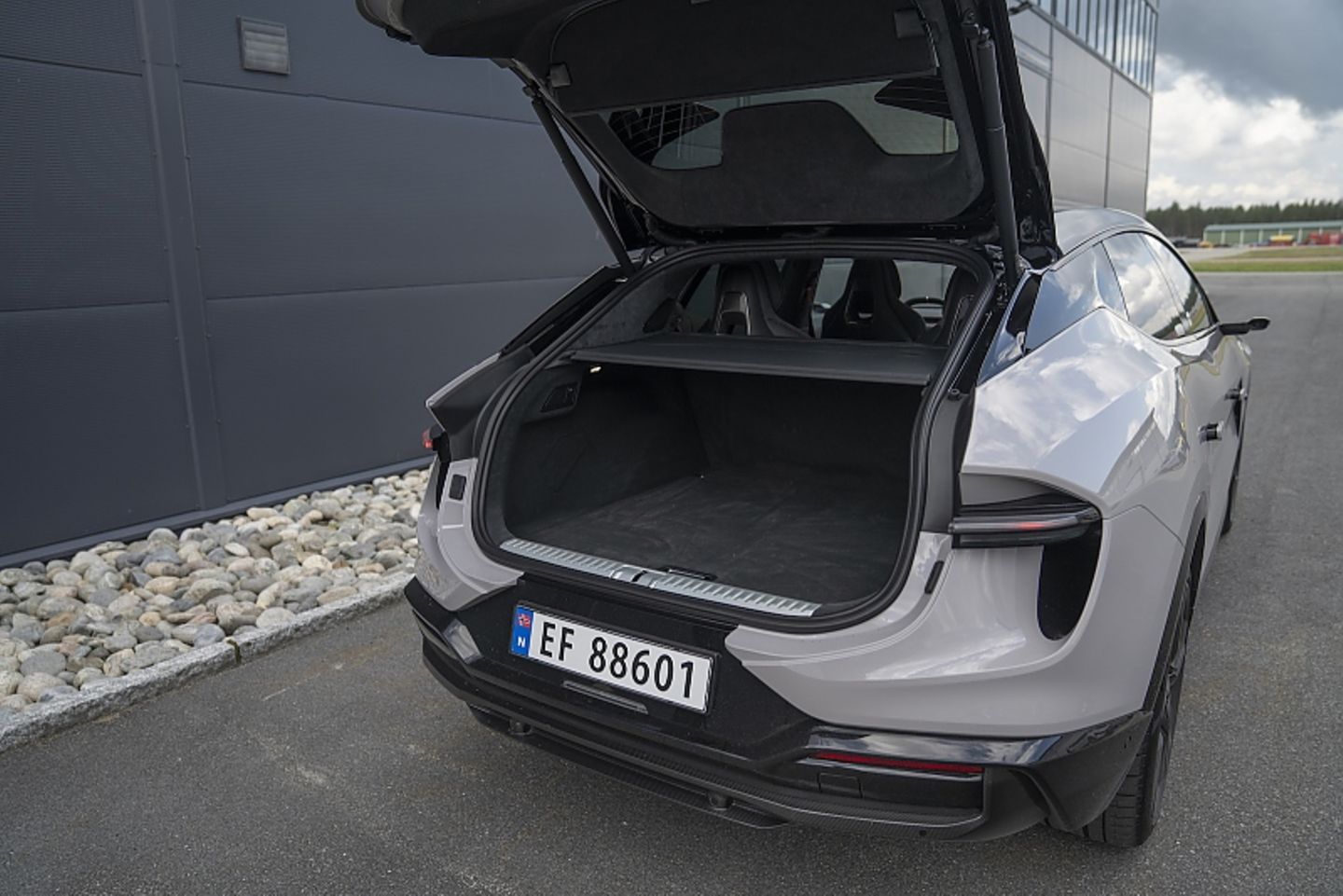 Lotus Eletre S