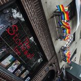 Heute ist das Stonewall Inn eine Gedenkstätte. US-Präsident Barack Obama erklärte es 2016 zum Nationaldenkmal.