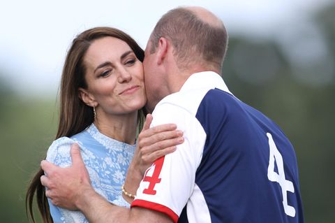 Prinz William tritt im Juli 2023 bei einem Polo-Match für den guten Zweck an. Zur Belohnung für den Sieg gibt es neben einem Pokal einen Wangenkuss von Ehefrau Kate.