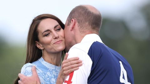 Prinz William tritt im Juli 2023 bei einem Polo-Match für den guten Zweck an. Zur Belohnung für den Sieg gibt es neben einem Pokal einen Wangenkuss von Ehefrau Kate.