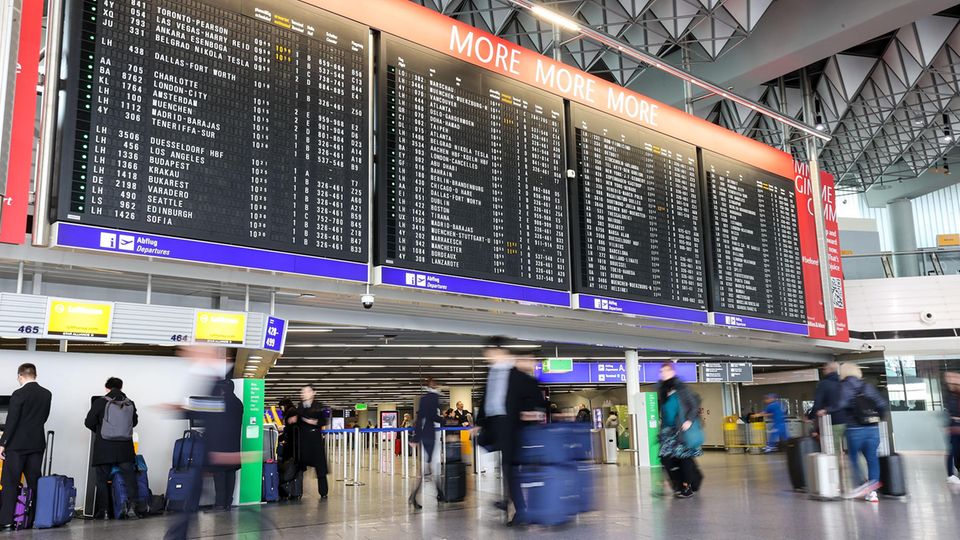 Abflughalle am Frankfurter Flughafen