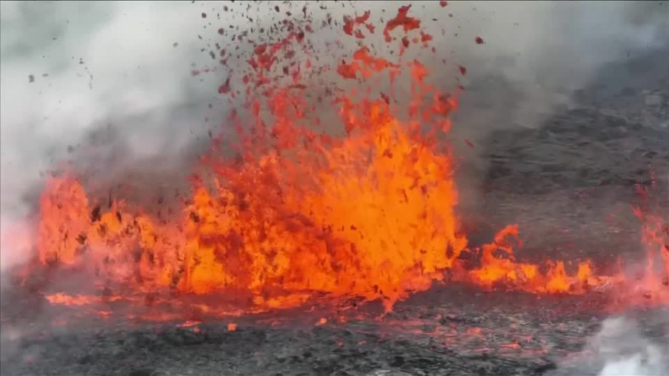 Island: Erdbeben und Vulkaneruption in der Nähe von Reykjavik Island: Erdbeben und Vulkaneruption in der Nähe von Reykjavik