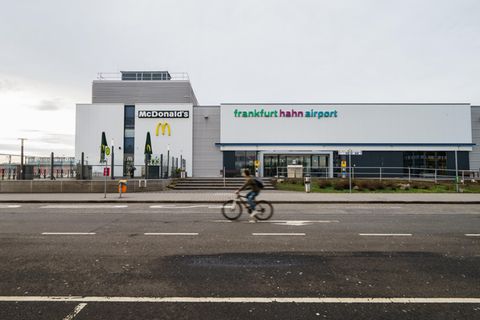 Der ehemalige Militärflughafen Frankfurt Hahn ist der unbeliebteste Airport in Deutschland.