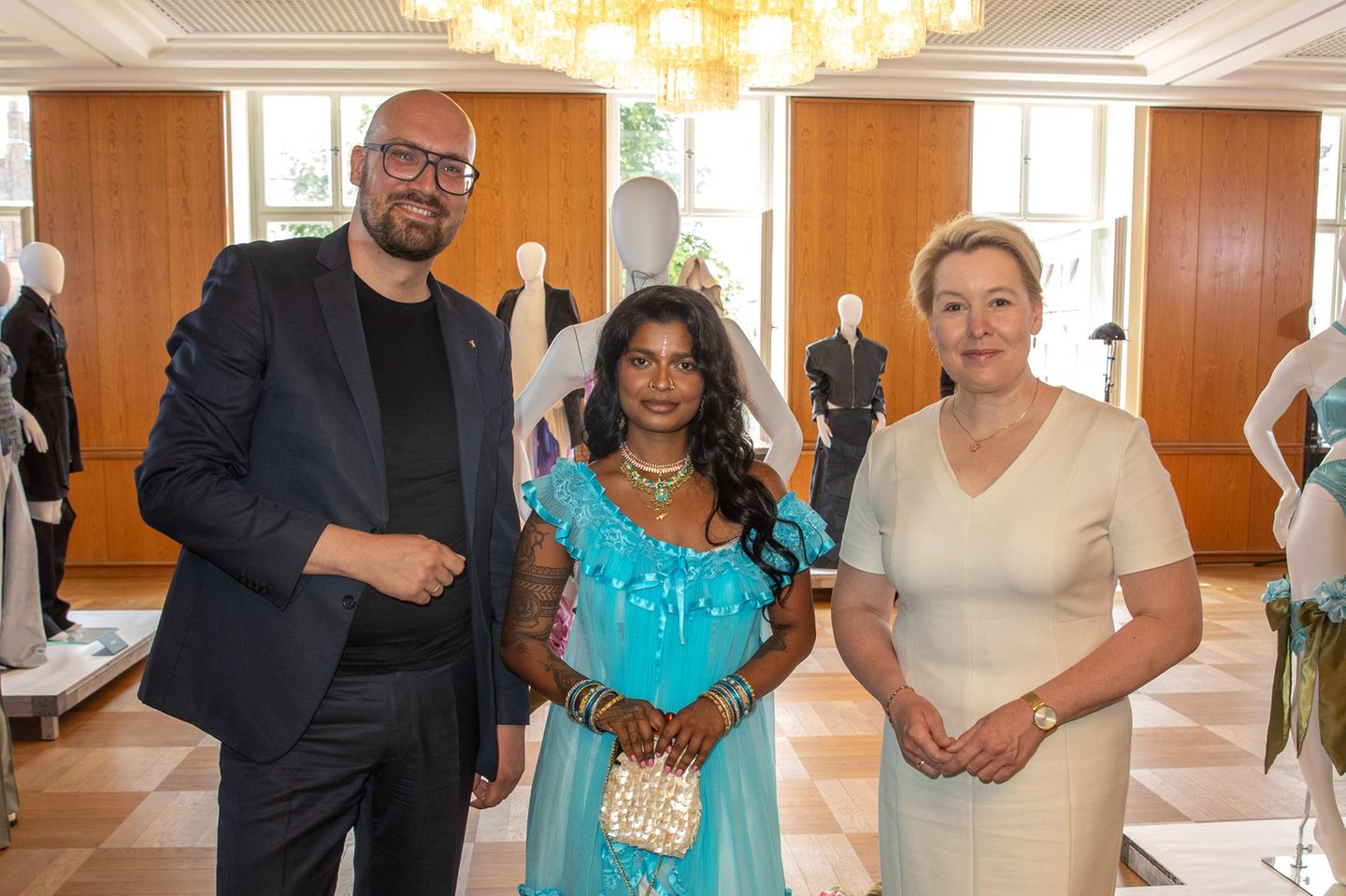 Michael Biel, Abarna Kugathasan und Franziska Giffey