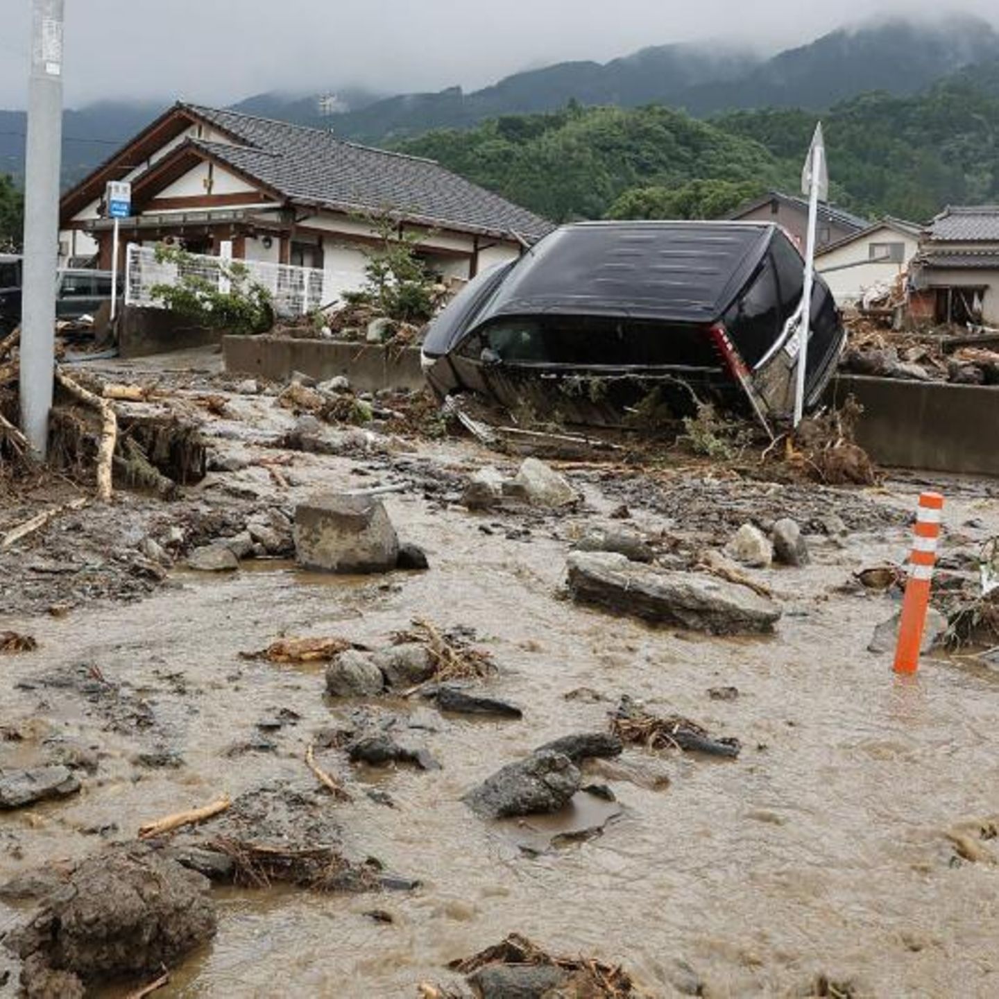 Japan Schwere Überschwemmungen in Erdrutsche Foto Bild Bild