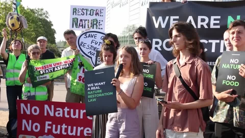 Video: Neues Naturschutzgesetz: Greta Thunberg vor EU-Parlament