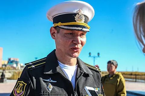 Stanislav Rzhitsky in seiner Marineuniform.