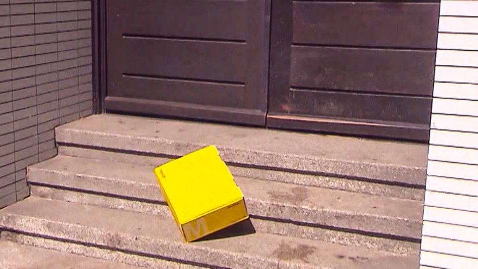 Wer haftet eigentlich für Pakete, die vor Haustür abgelegt werden?