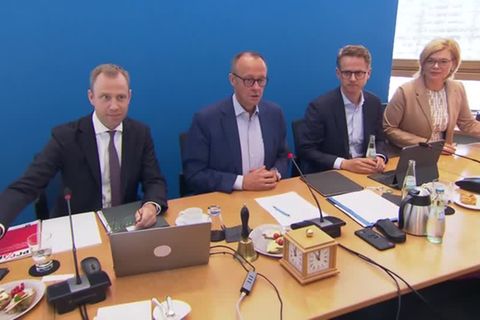Video: Merz ersetzt Czaja: CDU-Vorstand einstimmig für neuen Generalsekretär Carsten Linnemann
