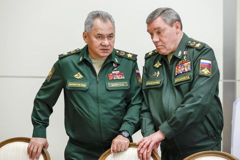 Sergej Schoigu und Waleri Gerassimow beseitigen offenbar weiter Unterstützer der Wagner-Truppe