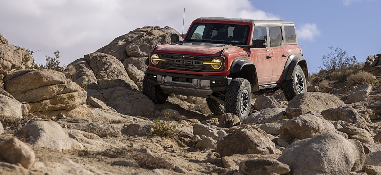 Ford_Bronco_Raptor_2023-9.jpg