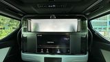 Lexus LM
