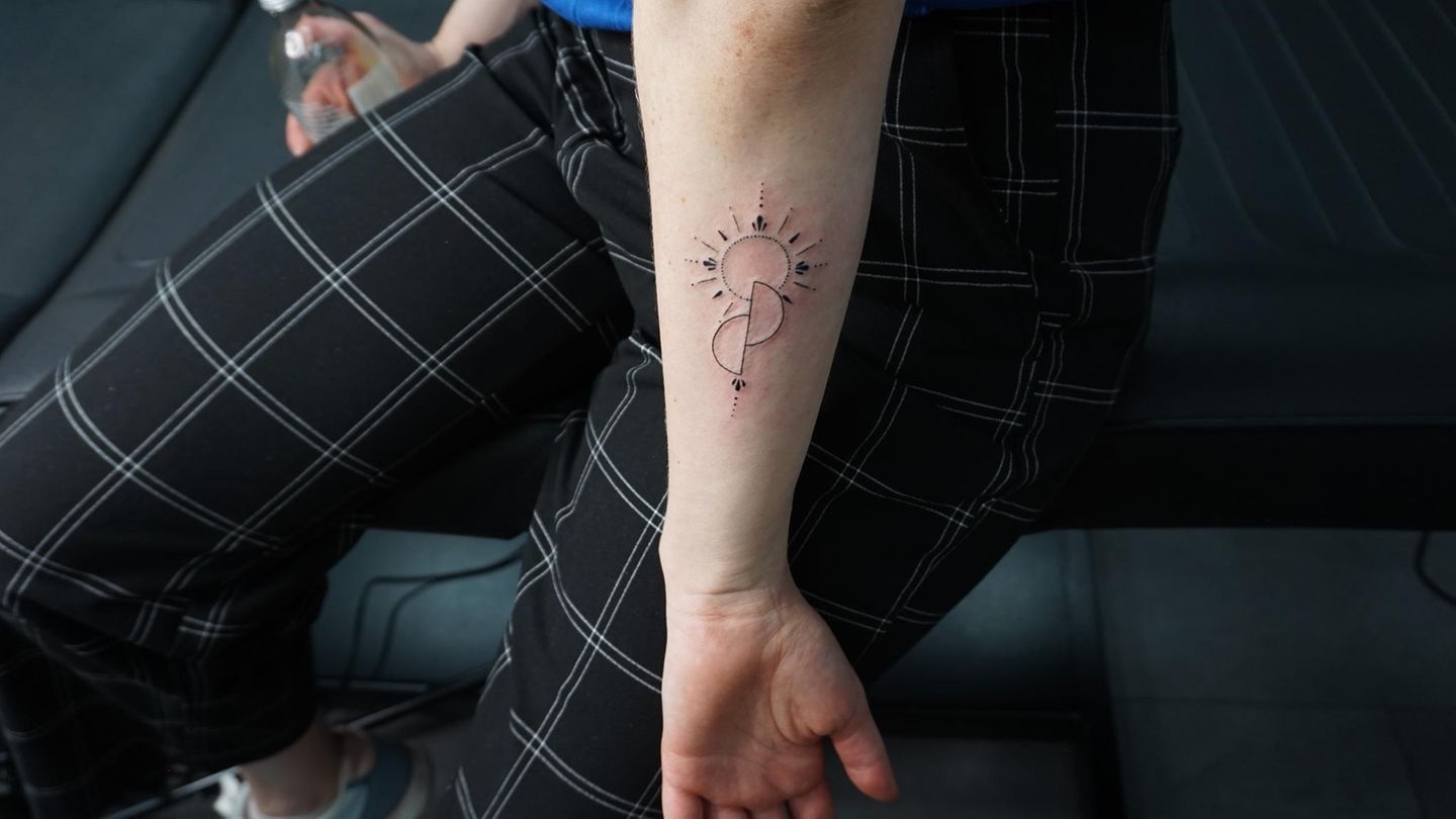 Organspendetattoo auf Unterarm