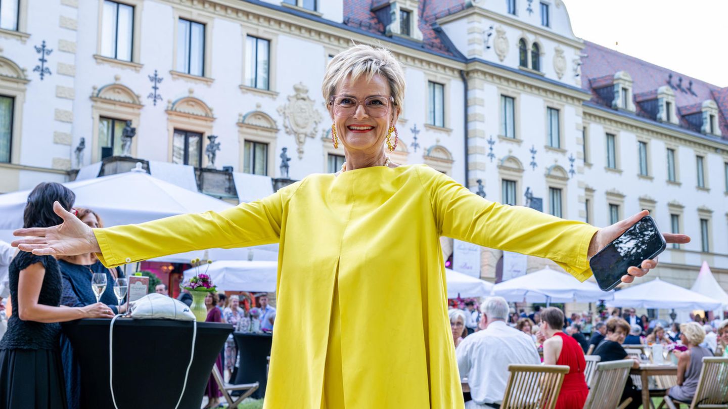 Gloria von Thurn und Taxis: Linker Protest bei den Schlossfestspielen ...