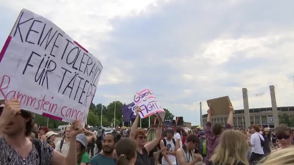 Video: "Kein Rammstein in Berlin" - Bündnis fordert Konzert-Verbot