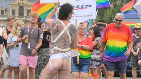 "Here & Queer": Frankfurt, Leipzig, Rostock: Die schönsten Bilder des CSD-Wochenendes
