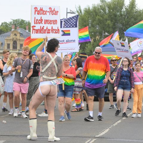 "Here & Queer": Frankfurt, Leipzig, Rostock: Die schönsten Bilder des CSD-Wochenendes