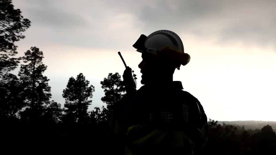 Video: La Palma: Kampf gegen Waldbrände