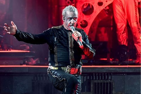 Rammstein: Till Lindemann während eines Auftritts