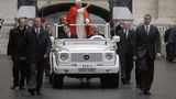 Mercedes G-Klasse (W 463) Papstmobil