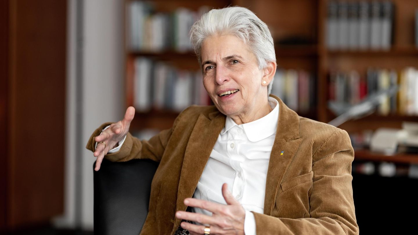 Marie-Agnes Strack-Zimmermann Marie-Agnes Strack-Zimmermann im Gespräch