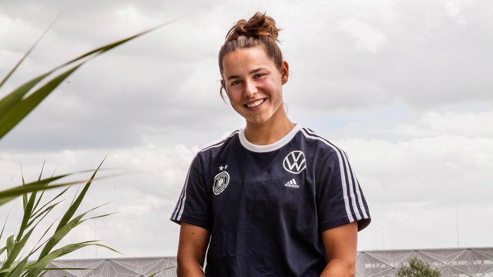 Lena Oberdorf im Trainingstrikot