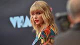 Da Swift seit 2017 in festen Händen war, gab es wenig Inspirationsquellen für weitere Songs über ihre Verflossenen. Stattdessen zeigte sie mit ihrem neuen Song "You Need to Calm Down" Unterstützung für die LGBTQ+-Community. Der Hit wurde im Pride Month 2019 veröffentlicht und ging mit seinem Musikvideo viral, in dem Promis wie Katy Perry, Ellen DeGeneres und Adam Lambert zu sehen sind. Im Frühjahr 2020 veröffentlichte Swift dann ihre Single "The Man", in der sie über das Leben als Mann in der heutigen Welt singt. 