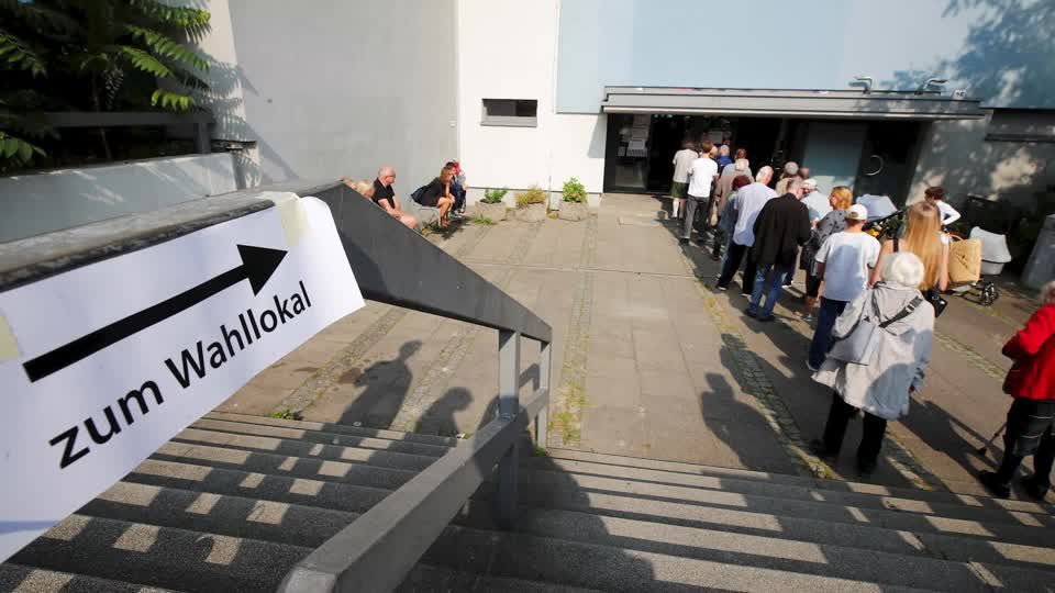 Video: Bundesverfassungsgericht prüft Wiederholung der Bundestagswahl in Berlin