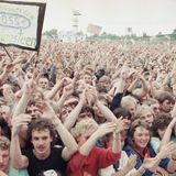 Konzert von Bruce Springsteen am 19. Juli 1988 auf der Radrennbahn Weißensee in Ost-Berlin, der Hauptstadt der DDR