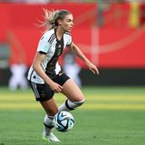 Jule Brand von der deutschen Frauen-Fußballnationalmannschaft