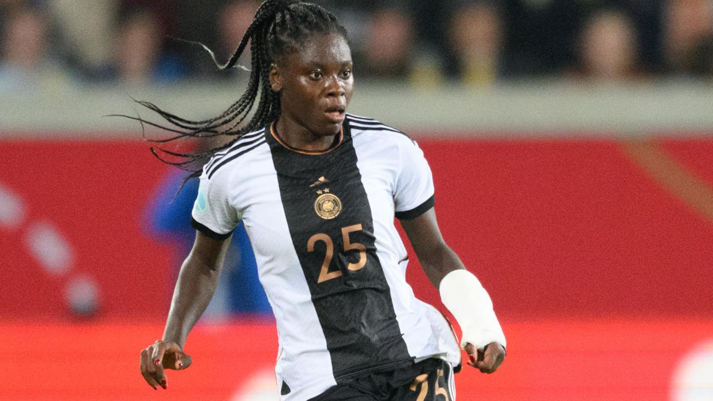 Angriff: Nicole Anyomi, Note: 4  Wurde nach 64 Minuten eingewechselt. Die 23-Jährige war kaum zu sehen, machte lediglich durch die einzige Gelbe Karte des Spiels auf sich aufmerksam.