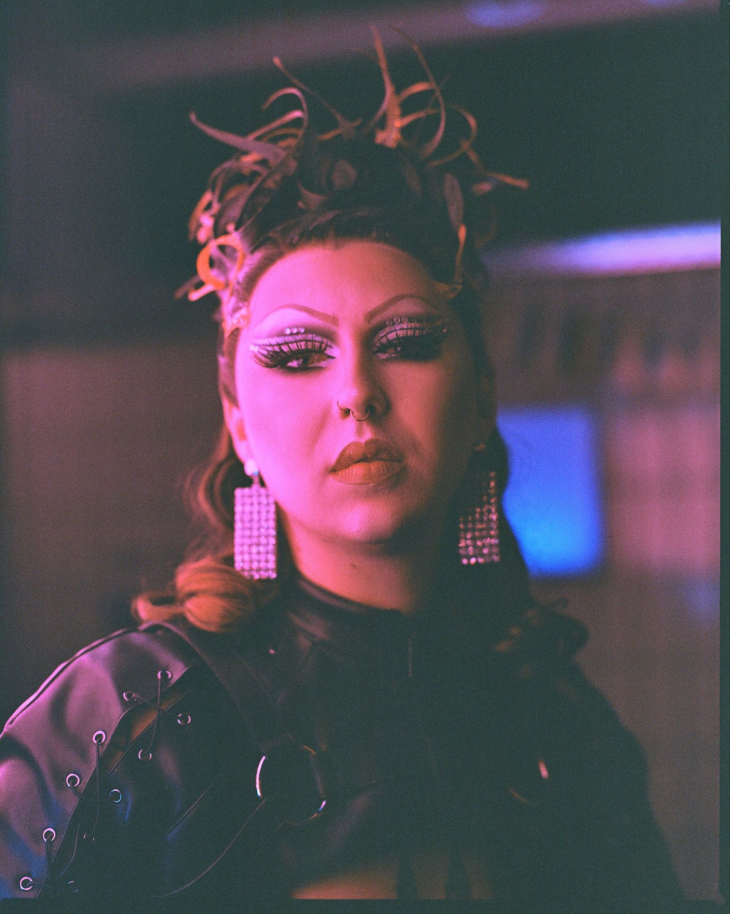 Niklas von Schwarzdorn alias Miss Ivanka T., ist schwul und Drag Queen