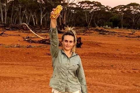 Tyler Mahoney, 27, interessierte sich schon früh für das Goldschürfen. Sie ist eine Goldgräberin in vierter Generation und knackte den Jackpot im Wert von 100 000 Dollar. Dabei fand Tyler ein ganz besonderes Goldstück. 