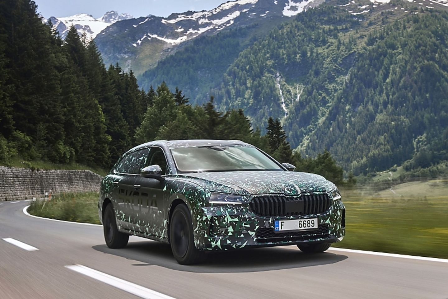 Skoda Superb IV
