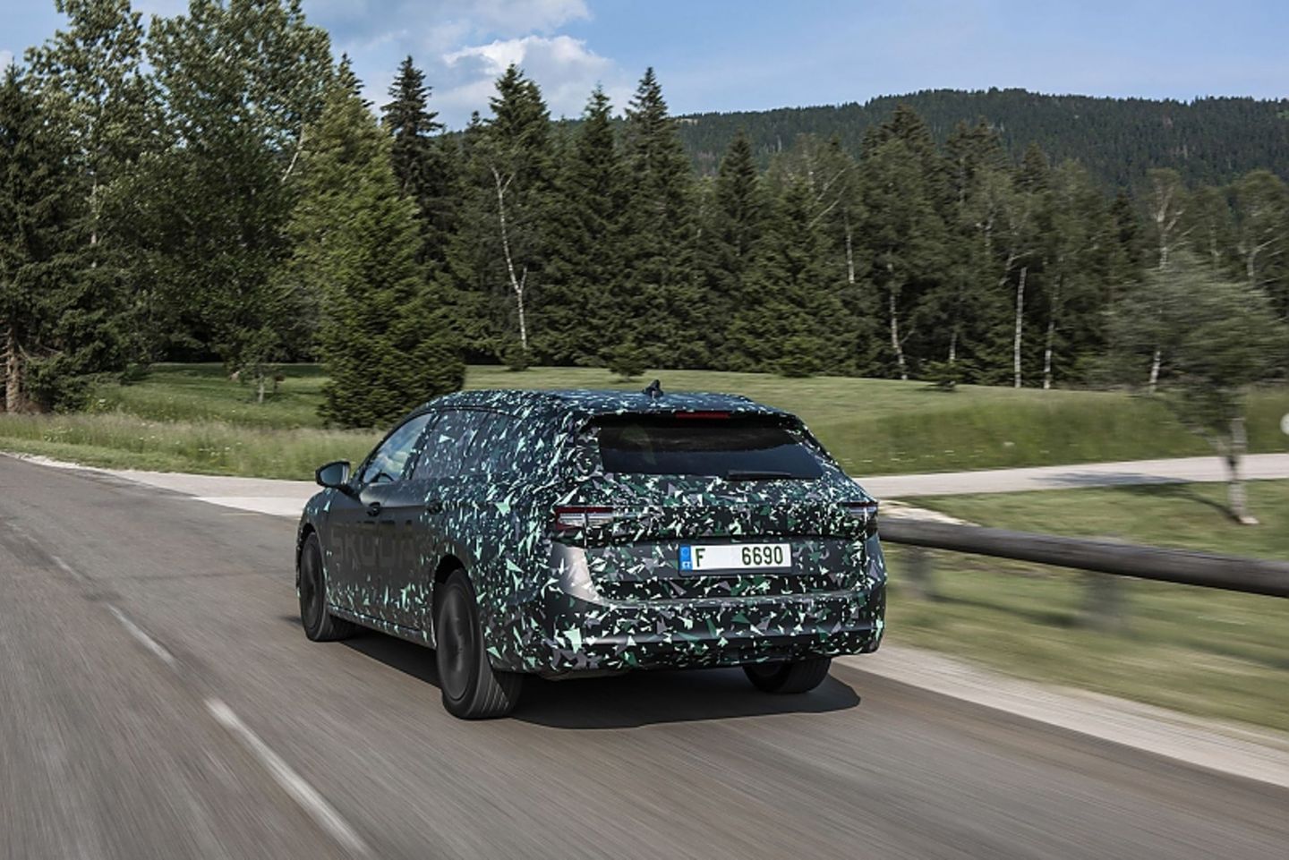 Skoda Superb IV