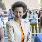 28 Jahre nach dem ersten Mal, im Juni 2015, sehen wir Prinzessin Anne das vorerst letzte Mal in dieser Kombination aus Creme und Orange