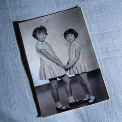 Kinderfoto von Carmen (l.) und Josefa Fraile