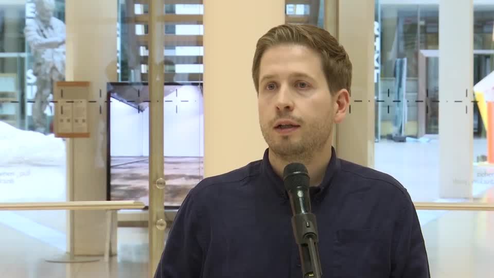 Video: SPD-General Kühnert: Merz sollte jetzt in den Urlaub fahren