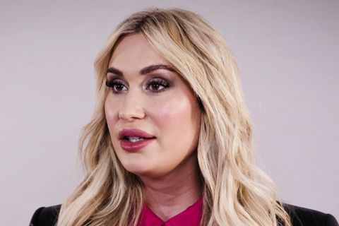"Vielleicht tötet er mich": Sarah Bora über häusliche Gewalt gegen Frauen