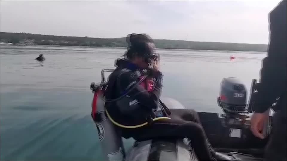 Video: Tote bei Fährunglück in Indonesien Video: Tote bei Fährunglück in Indonesien