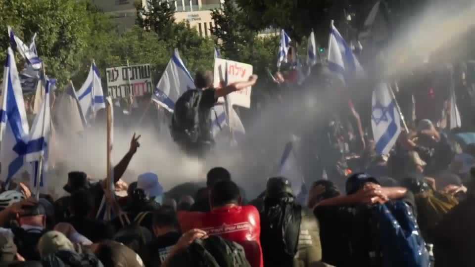 Video: Israel: Blockaden und Wasserwerfer vor der Knesset