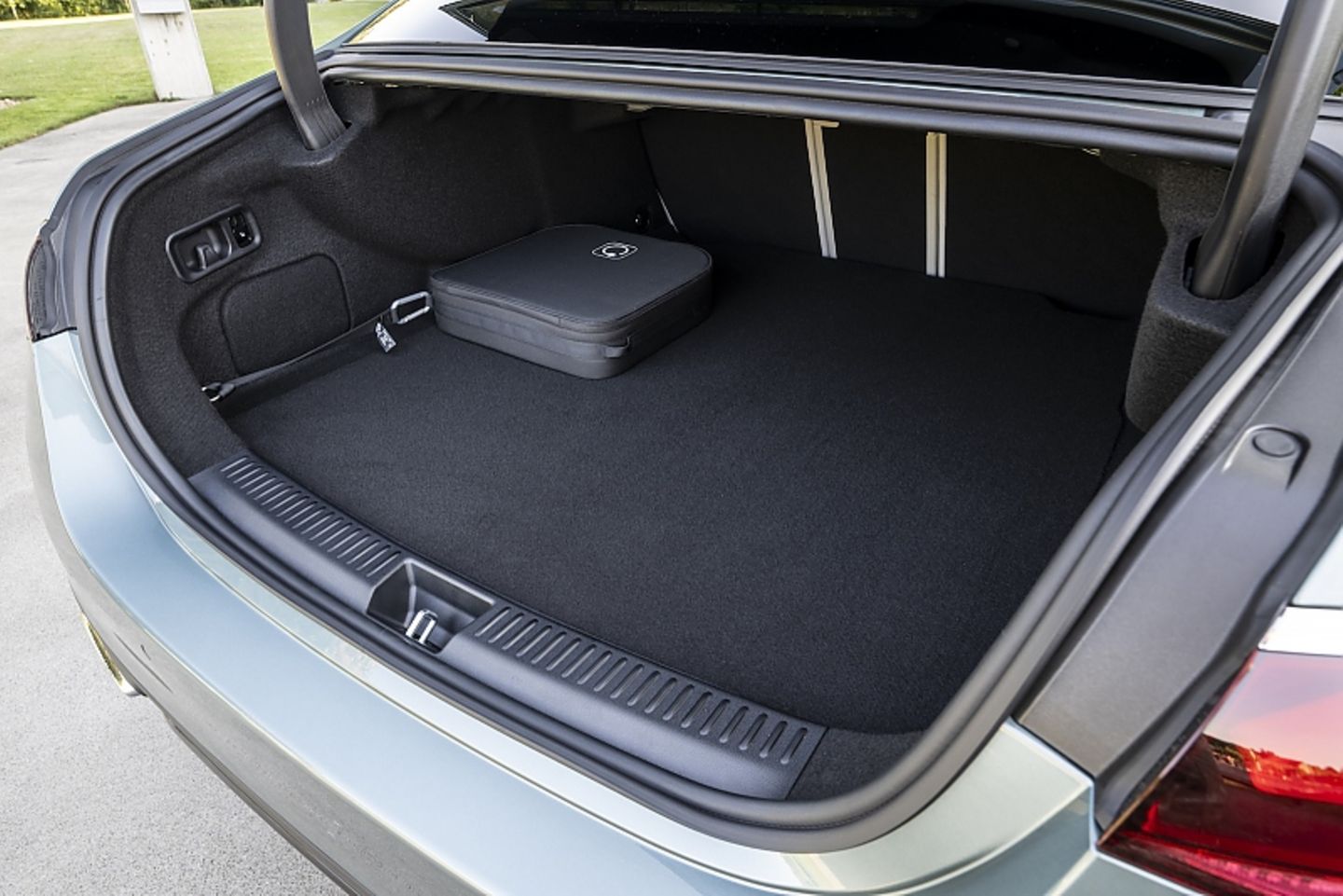 Mercedes E 400e 4matic