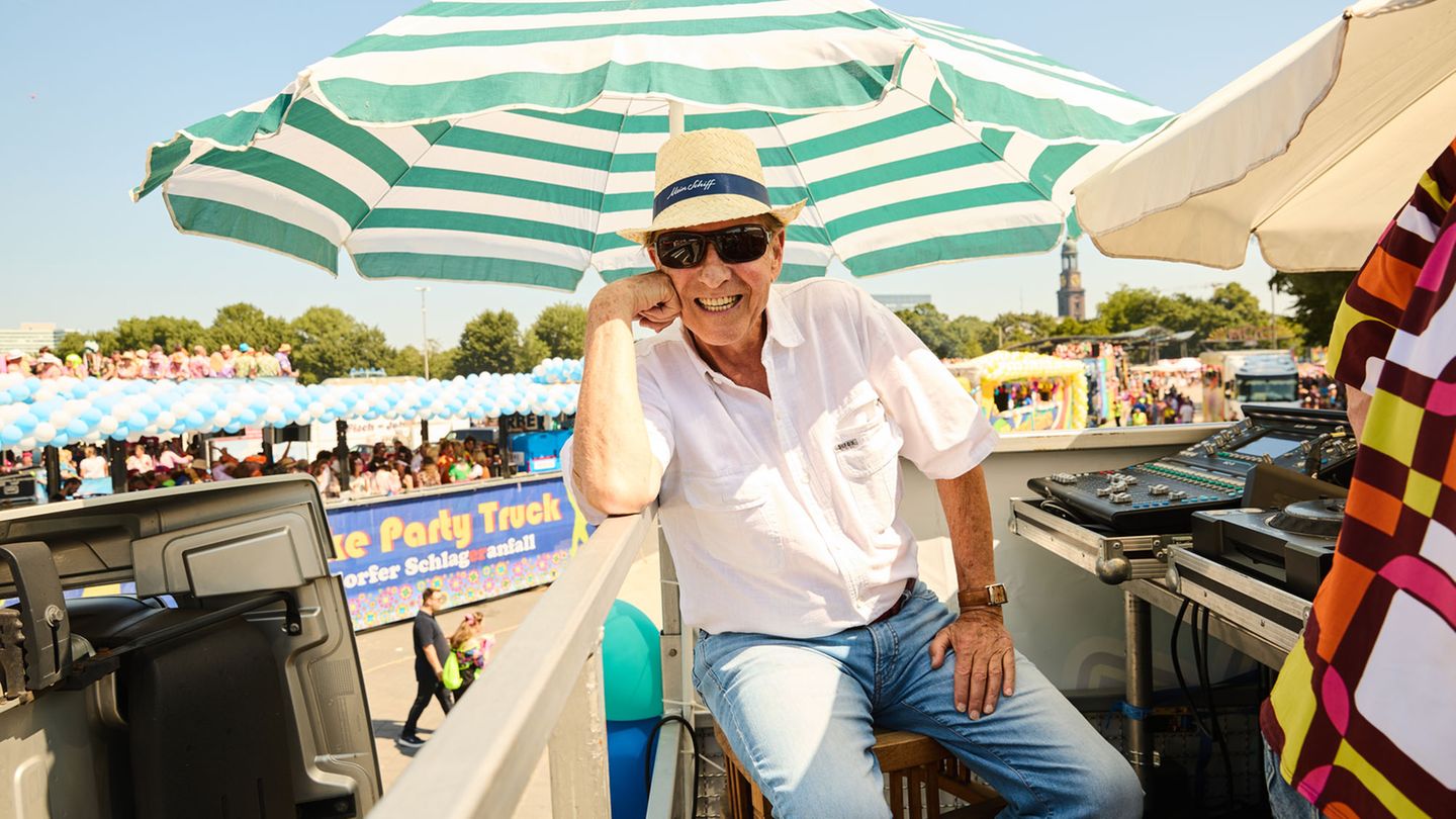 Michael Holm war Stargast auf einem Party-Truck beim 25. Schlagermove