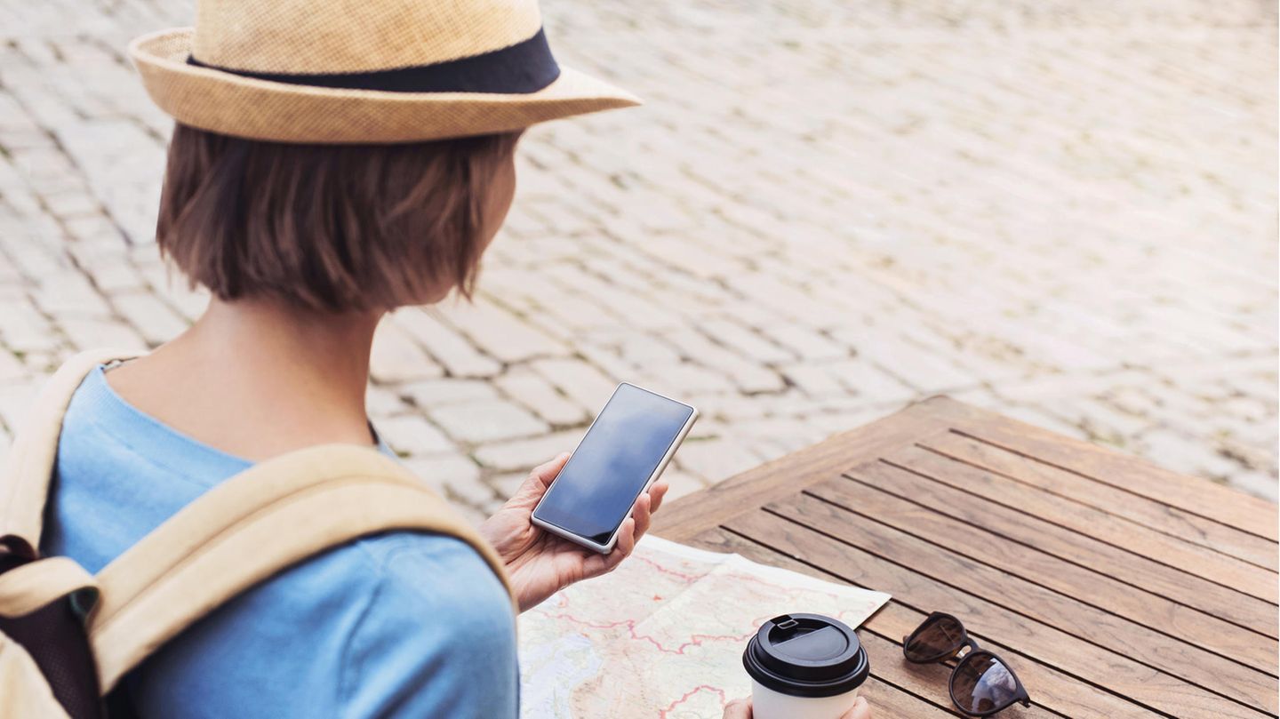 Die Urlaubsbuchung über ein Online-Portal kann gefährlich werden – wenn man dem falschen Anbieter vertraut. 